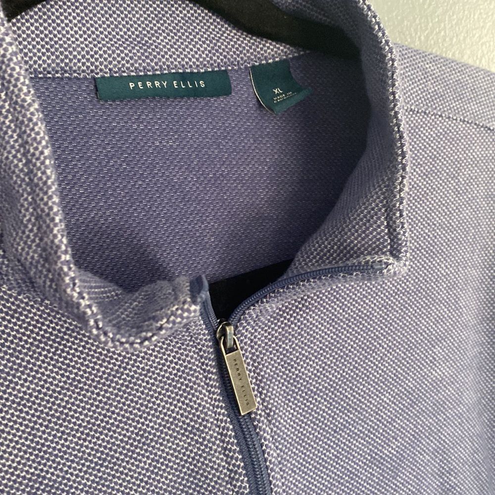 Perry Ellis Quarter Zip Pullover - Picture 2 of 10